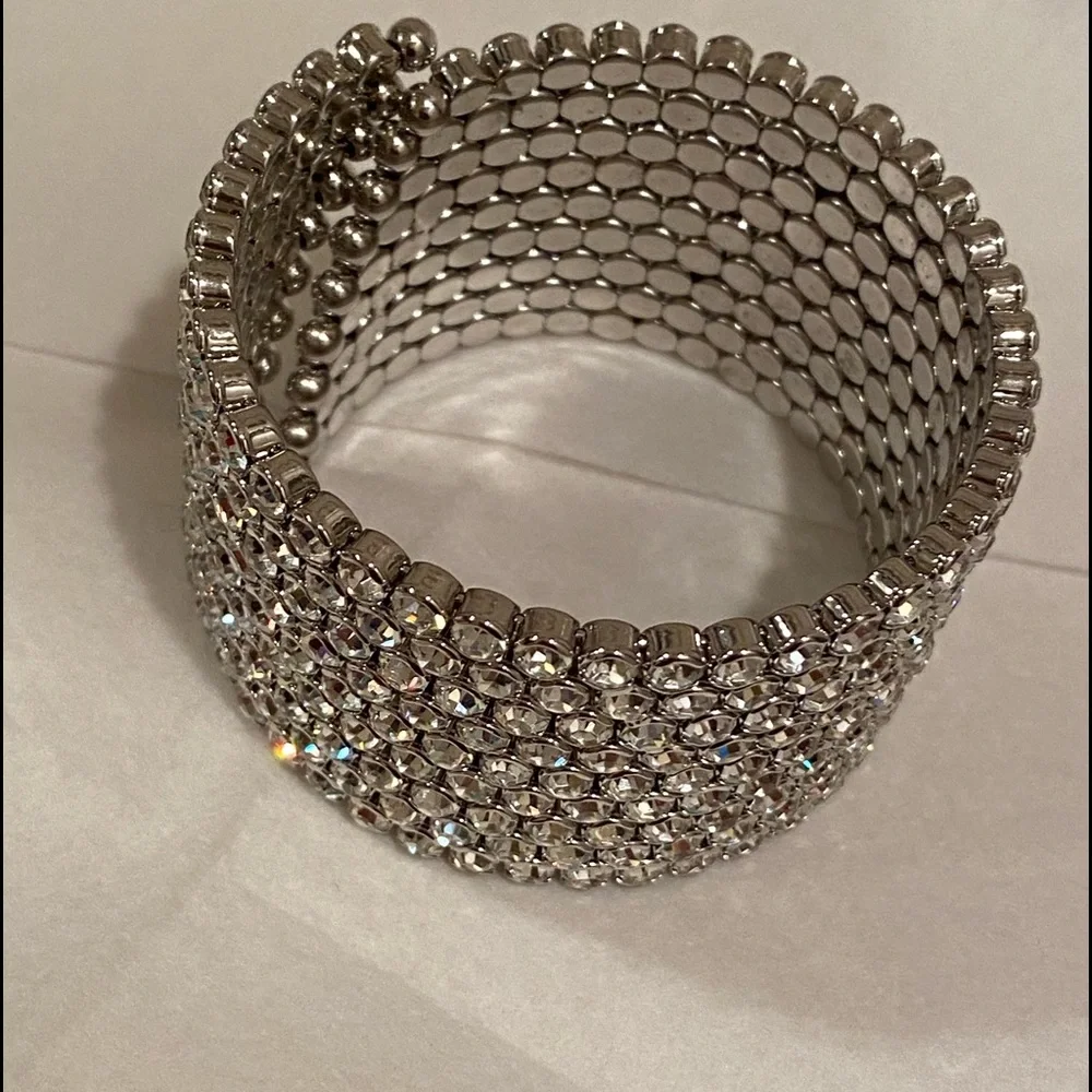 Bangle - Picture 4 of 4